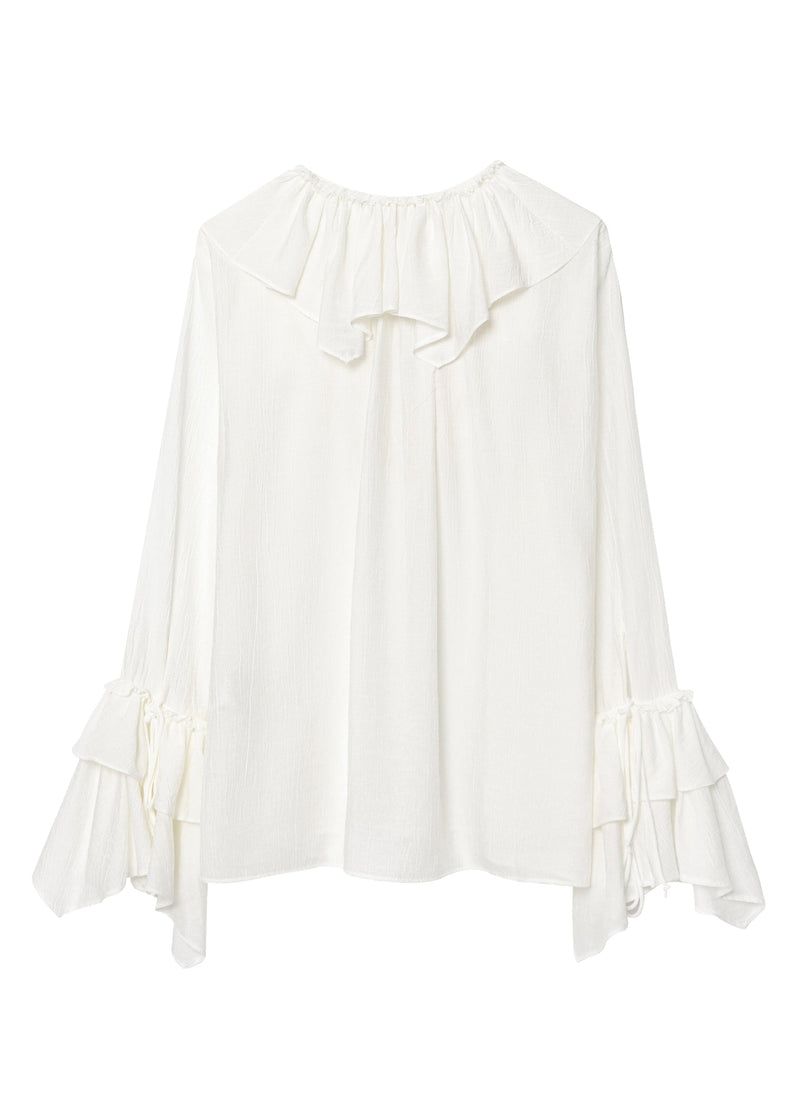 Effortlessly Elegant Top with a Timeless Design