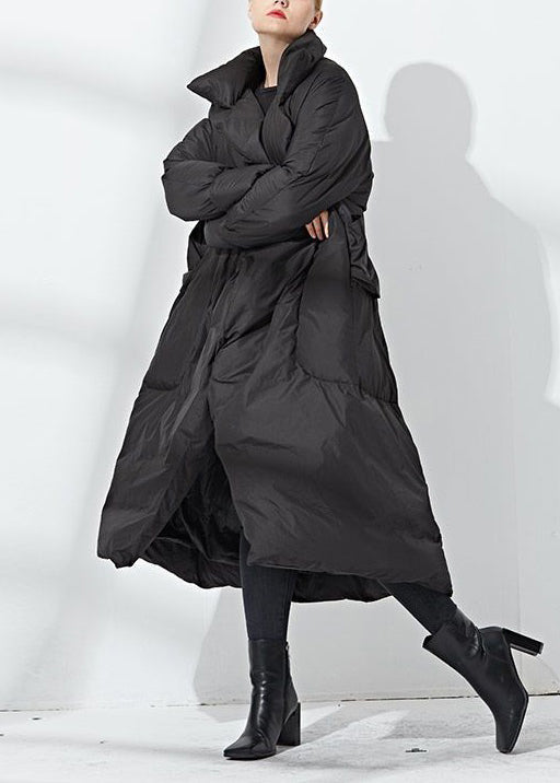 Well Tailored Coat with a Graceful Silhouette