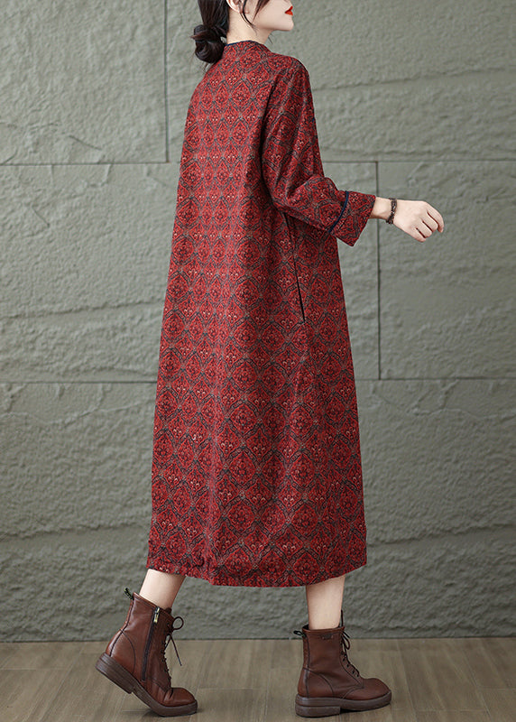 Classic Vintage Dress with a Flattering Fit