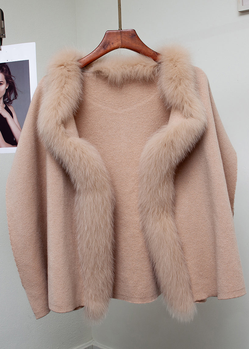 Well Tailored Coat with a Graceful Silhouette