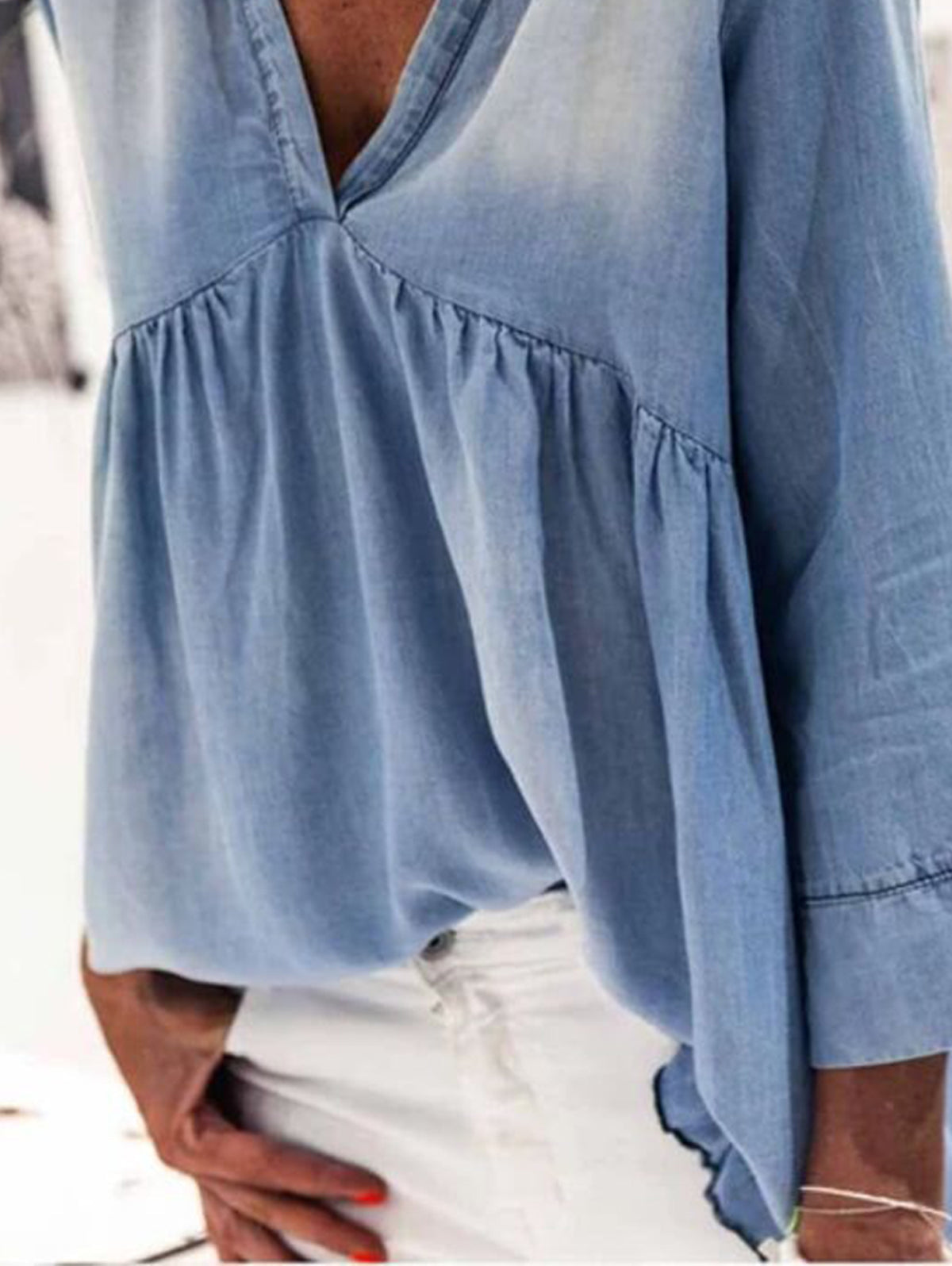 Effortlessly Elegant Shirt with a Timeless Design