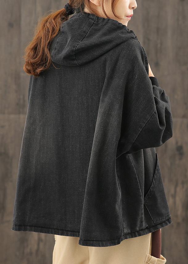 Beautifully Finished Blouse in a Timeless Design