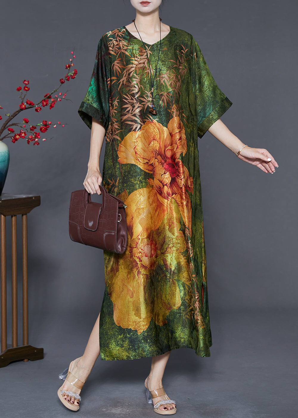 Gracefully Styled Dress for Any Occasion
