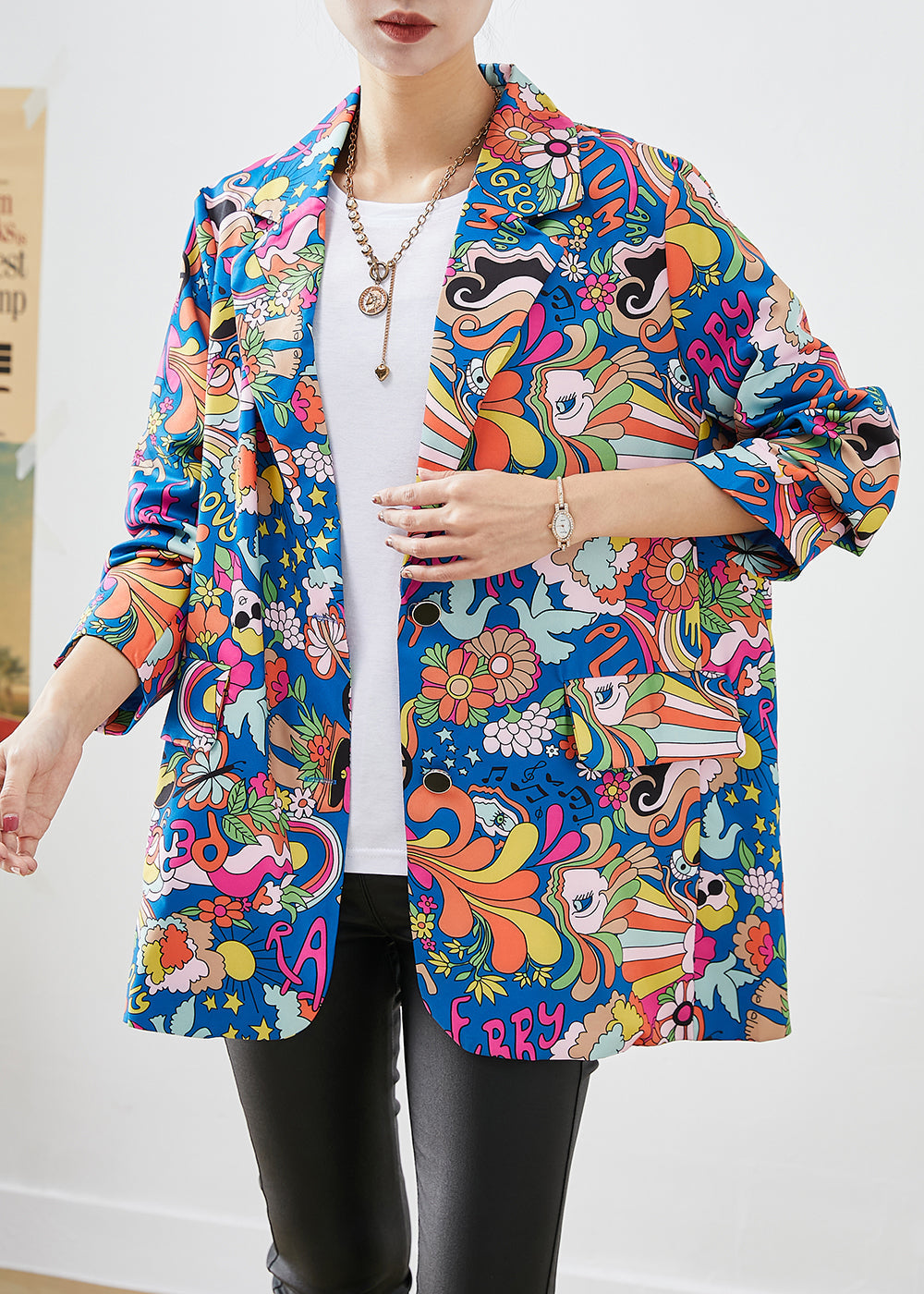 Elegantly Styled Coat for Everyday Wear