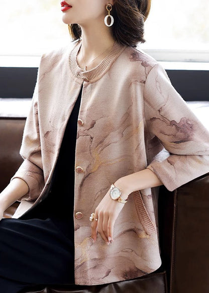 Elegantly Styled Coat for Everyday Wear