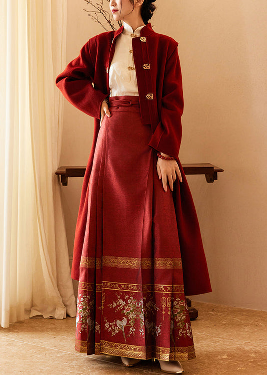 Beautifully Finished Coat in a Timeless Design