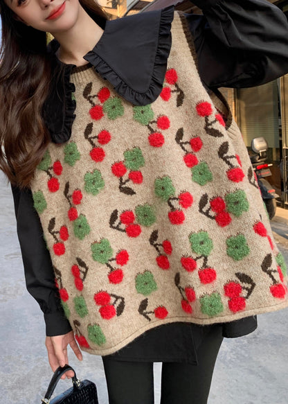 Gracefully Styled Garment for Any Occasion
