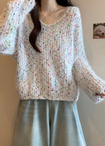 Well Tailored Sweater with a Graceful Silhouette