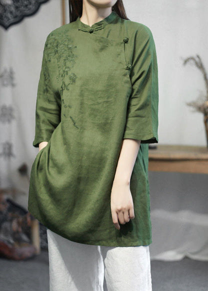 A Vintage Style Top with Delicate Timeless Details