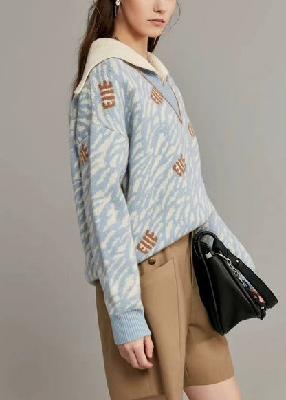 Effortlessly Elegant Sweater with a Timeless Design