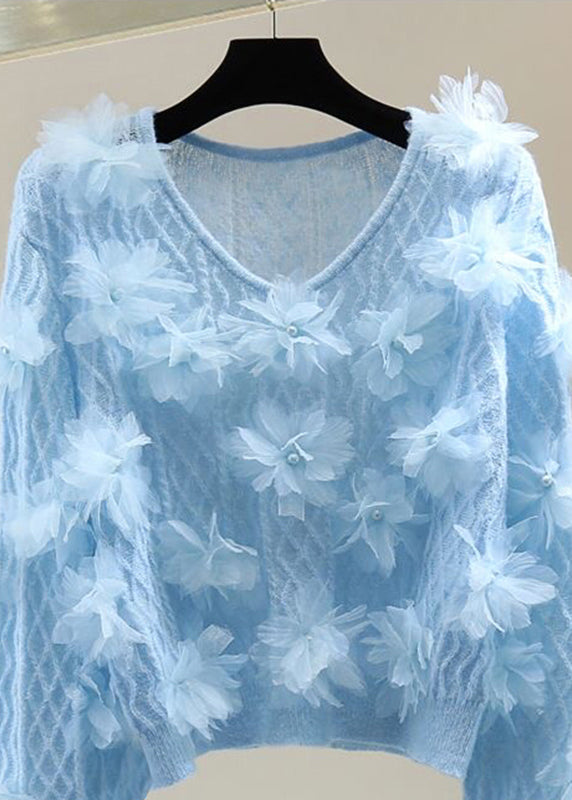 Effortlessly Elegant Sweater with a Timeless Design