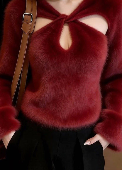 Well Tailored Top with a Graceful Silhouette