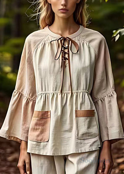Effortlessly Elegant Blouse with a Timeless Design