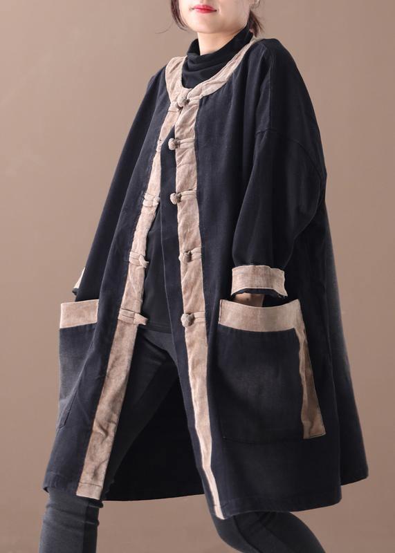 Beautifully Finished Coat in a Timeless Design