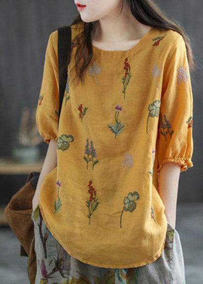 Sophisticated Blouse with a Clean Classic Look