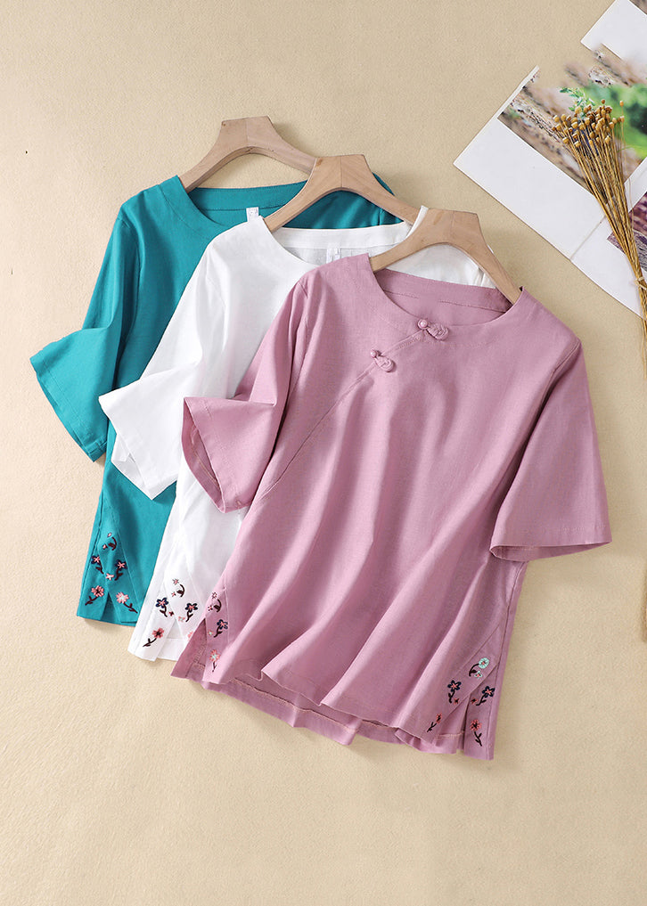 Classic Vintage Shirt with a Flattering Fit
