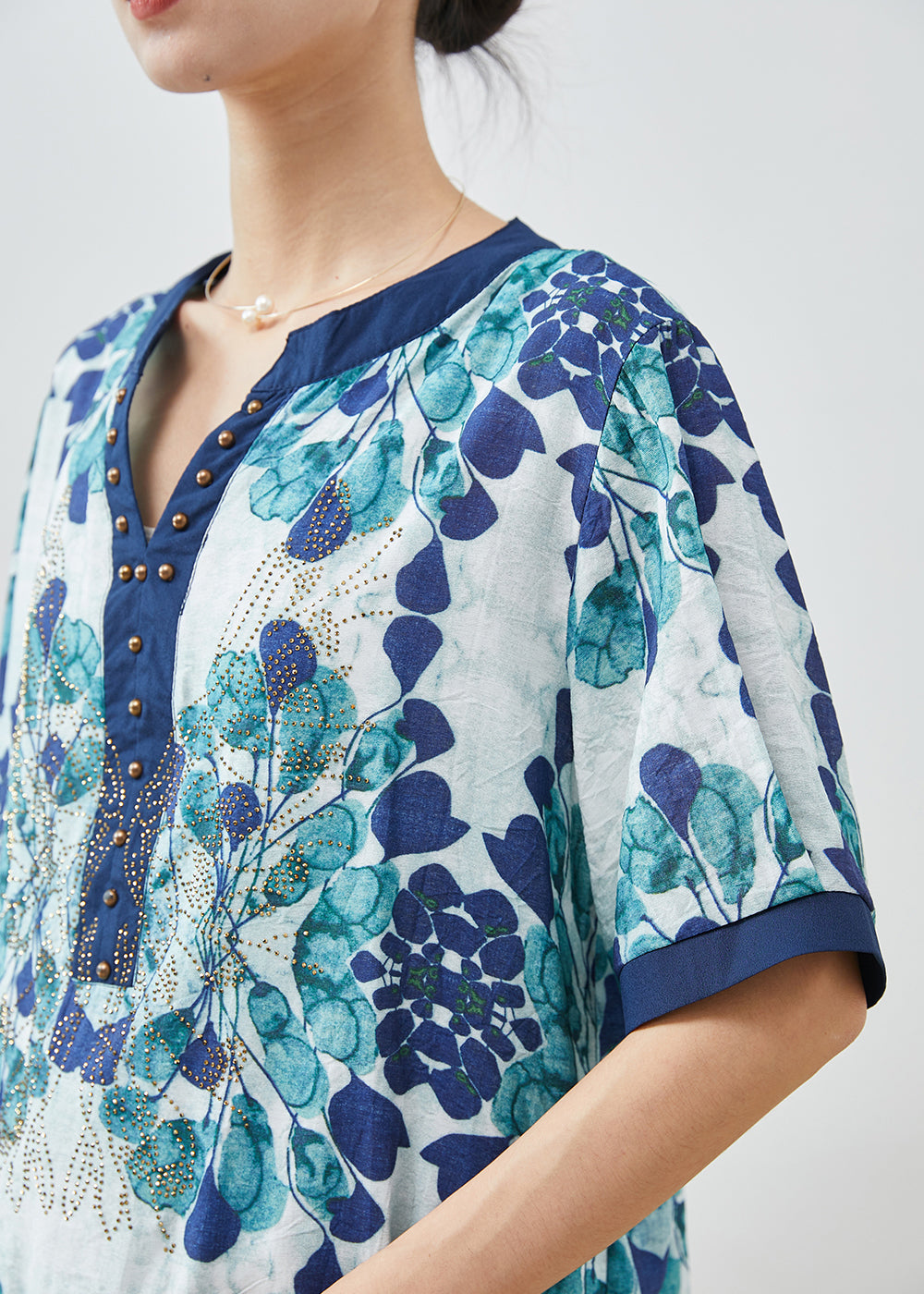 Beautifully Crafted Blouse in a Classic Style