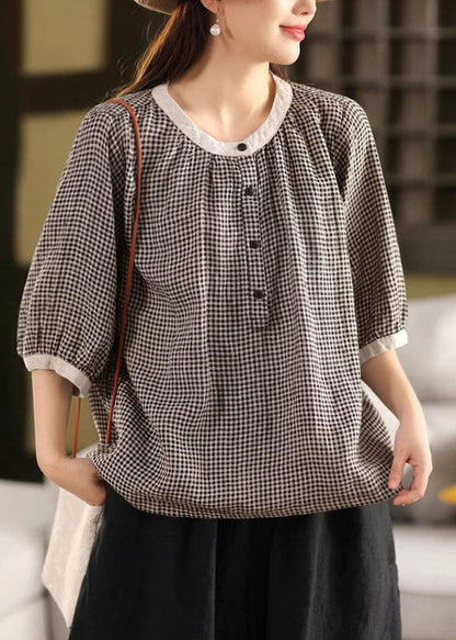 Effortlessly Elegant Top with a Timeless Design