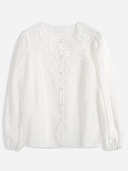 Well Tailored Shirt with a Graceful Silhouette