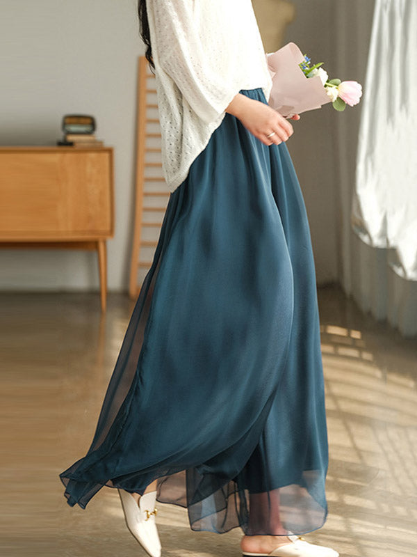 Classic Vintage Pants with a Flattering Fit