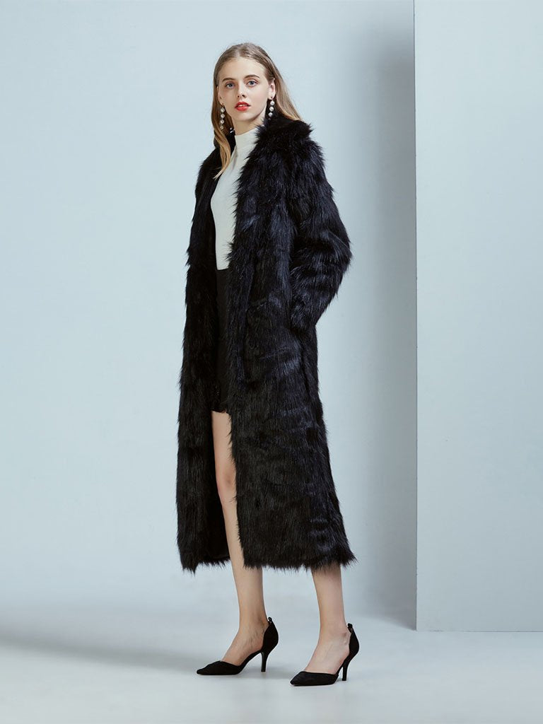 Effortlessly Elegant Coat with a Timeless Design