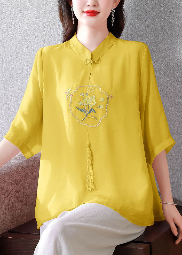 A Vintage Style Top with Delicate Timeless Details