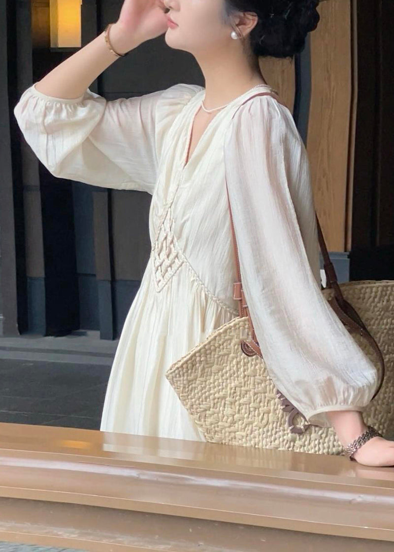 Beautifully Crafted Dress in a Classic Style