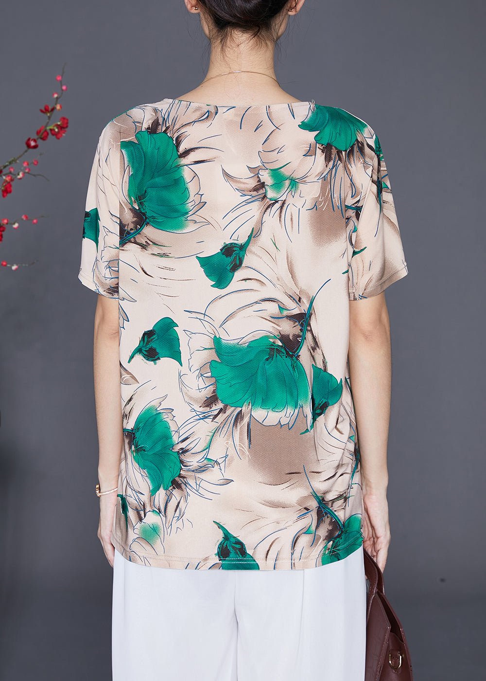 Effortlessly Elegant Shirt with a Timeless Design