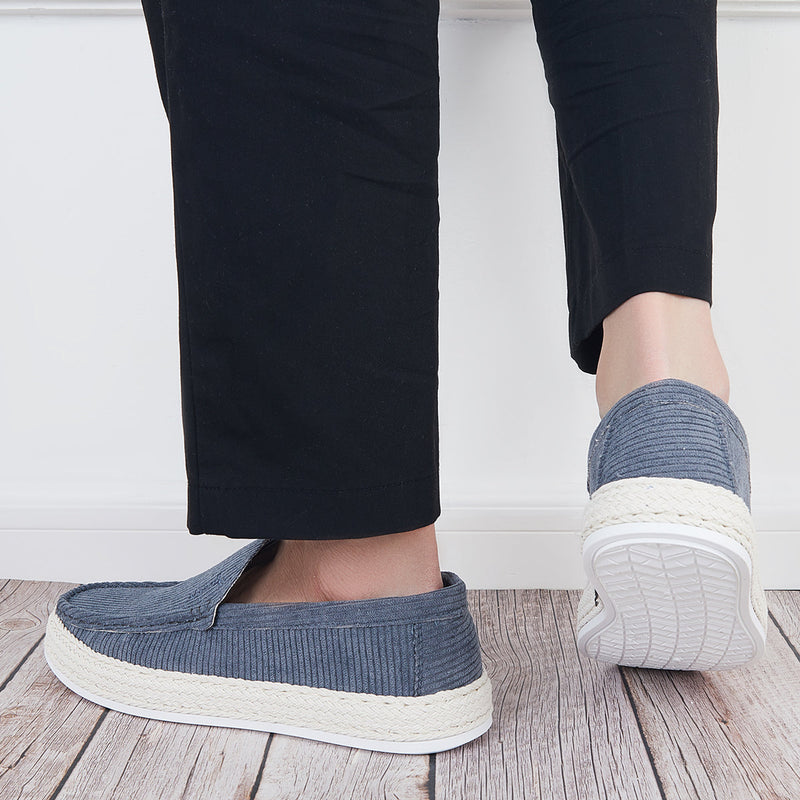 Chic Orthopedic Loafers with Unique Design