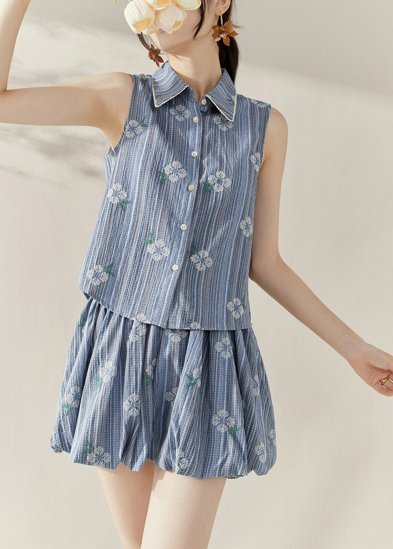 Effortlessly Elegant Top with a Timeless Design