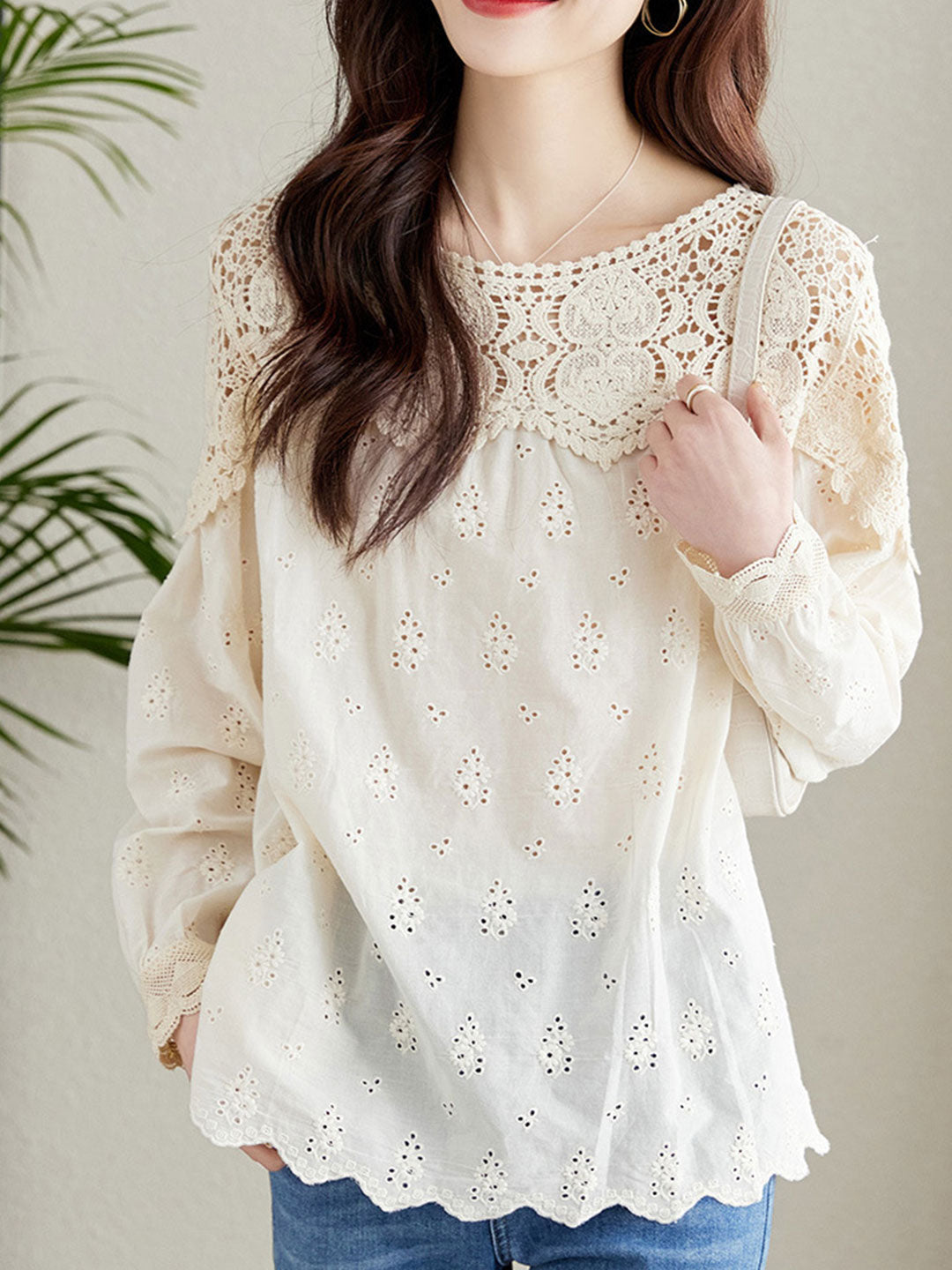 Effortlessly Elegant Shirt with a Timeless Design