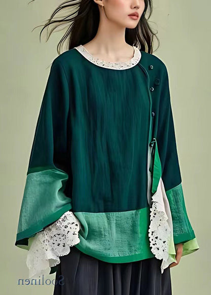 Classic Vintage Top with a Flattering Fit