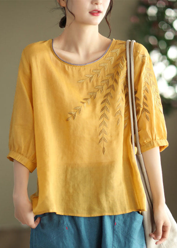 Effortlessly Elegant Shirt with a Timeless Design