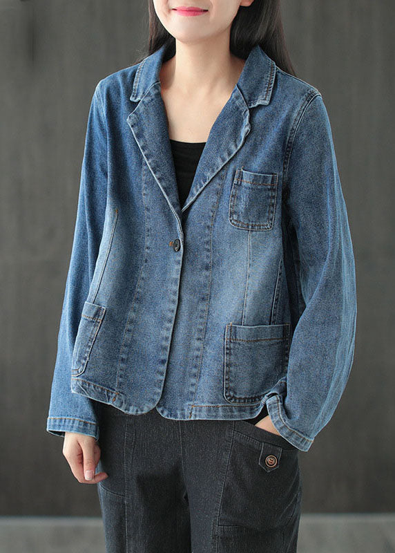 Effortlessly Elegant Coat with a Timeless Design