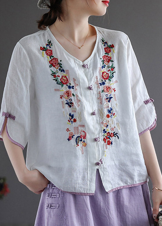 Effortlessly Elegant Shirt with a Timeless Design