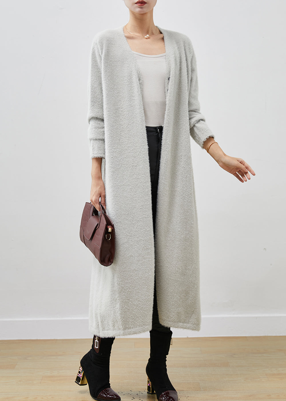 Effortlessly Elegant Coat with a Timeless Design