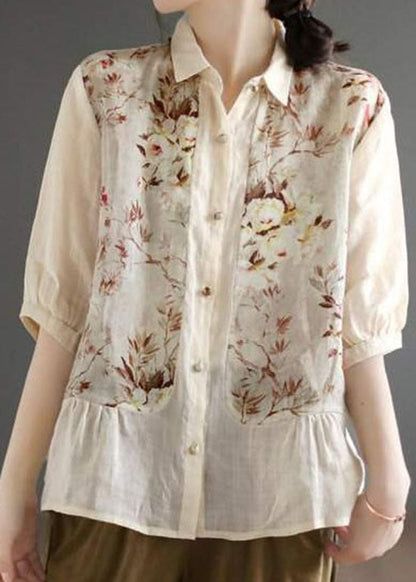 Classic Vintage Blouse with a Flattering Fit
