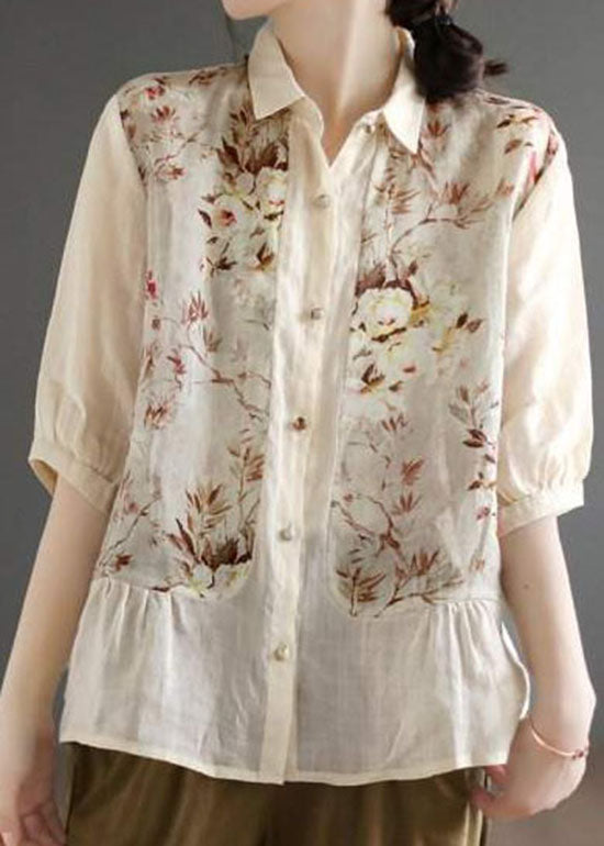 Classic Vintage Blouse with a Flattering Fit