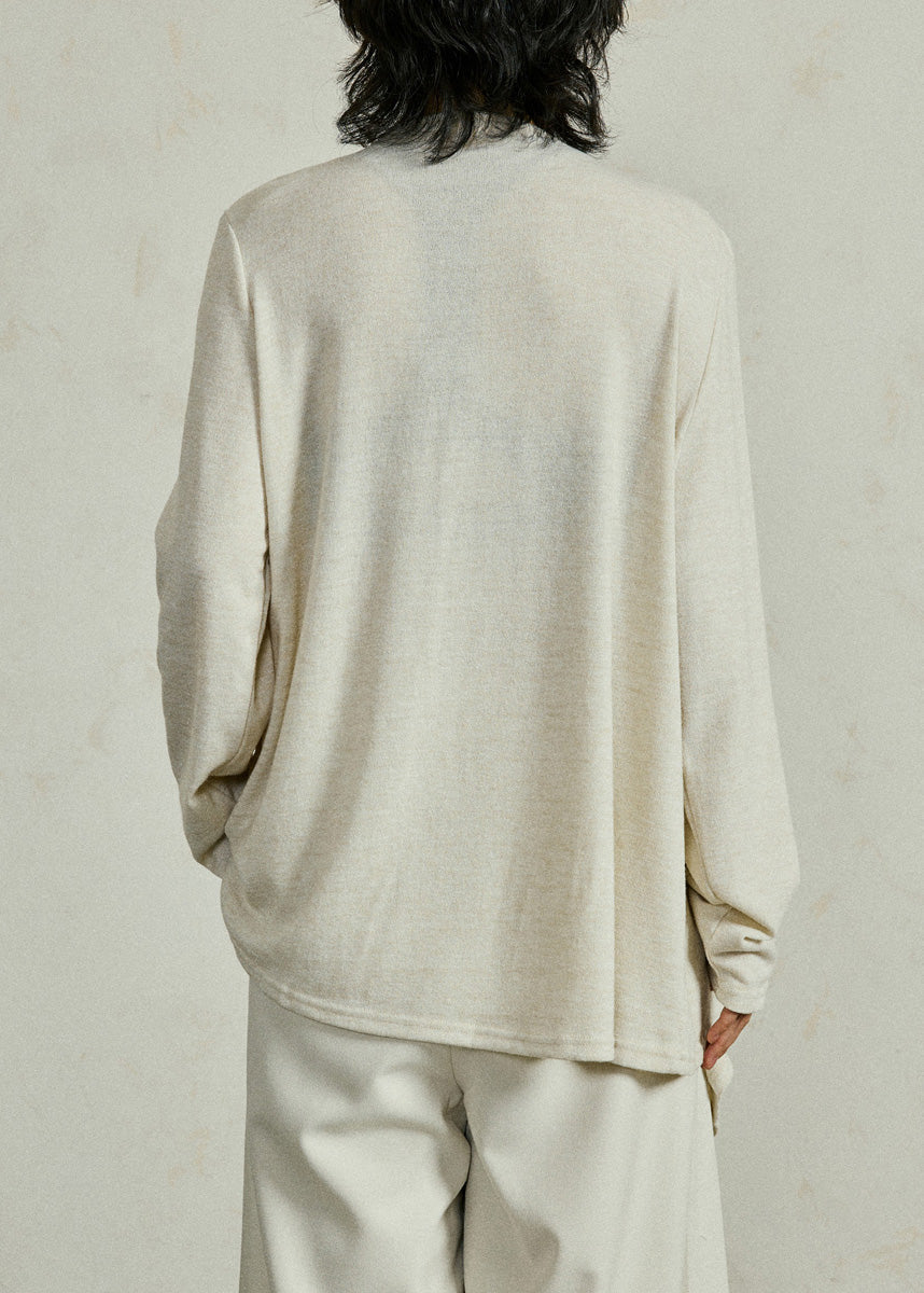 Well Tailored Shirt with a Graceful Silhouette