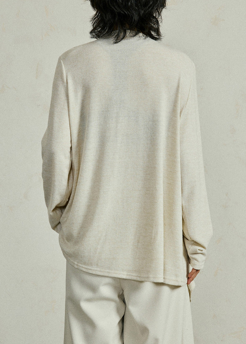 Well Tailored Shirt with a Graceful Silhouette