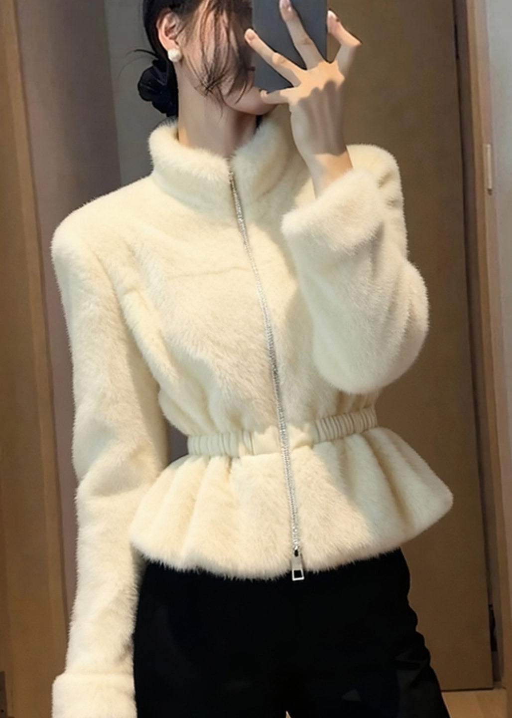 Elegantly Styled Coat for Everyday Wear