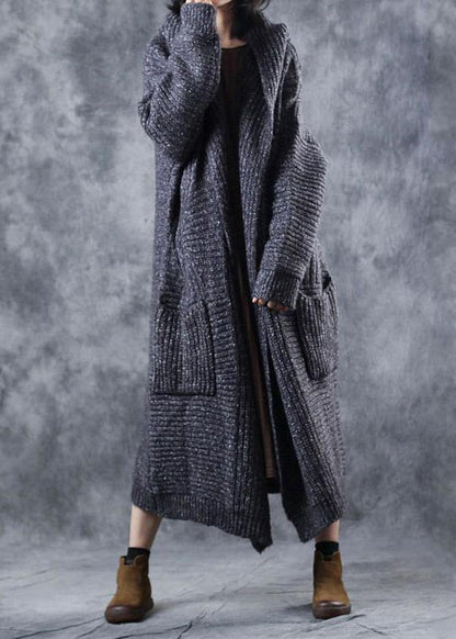 Well Tailored Cardigan with a Graceful Silhouette