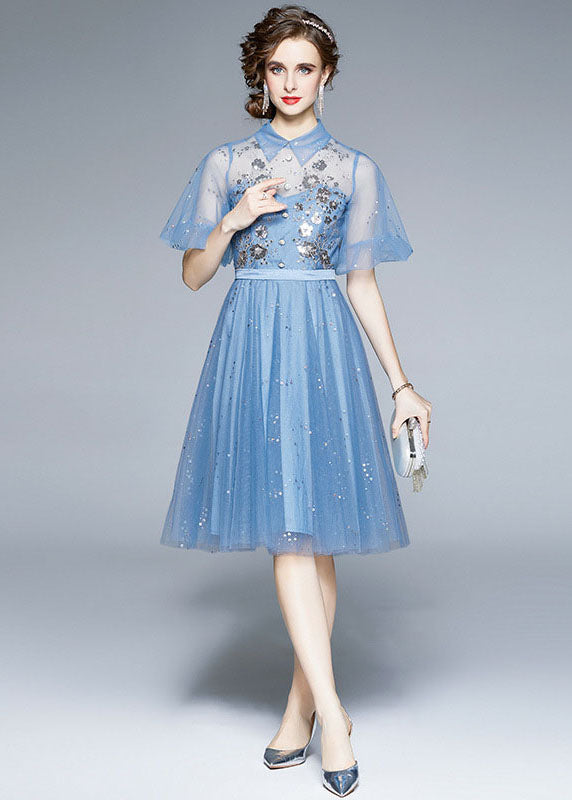 Well Tailored Dress with a Graceful Silhouette
