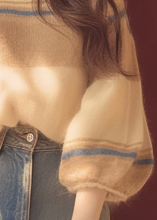 Classic Vintage Sweater with a Flattering Fit