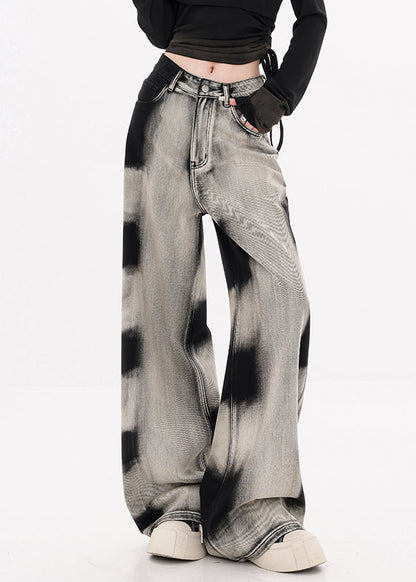 Effortlessly Elegant Pants with a Timeless Design