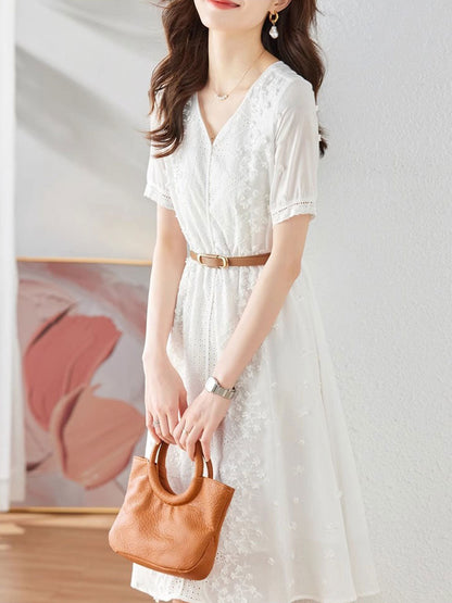 Beautifully Crafted Dress in a Classic Style