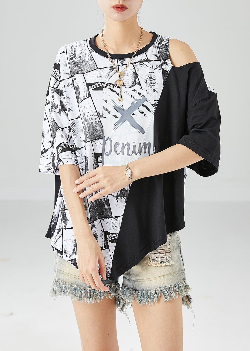 Well Tailored Top with a Graceful Silhouette