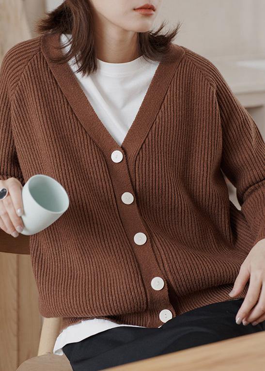 Effortlessly Elegant Top with a Timeless Design