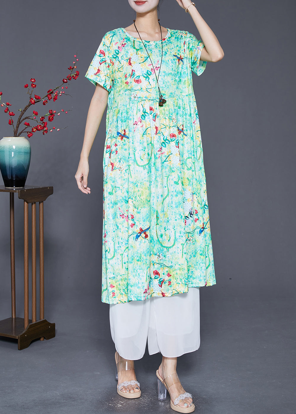 Beautifully Crafted Dress in a Classic Style